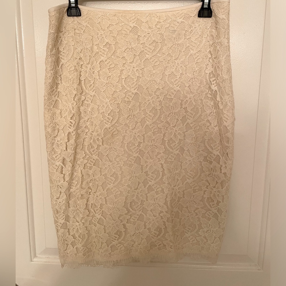 Diane von Furstenberg cream lace pencil skirt, size 10